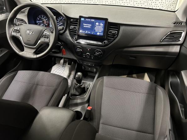 Hyundai Solaris II Рестайлинг с пробегом 2022 года, цена 1 690 000 рублей, 11292 км, седан, Автокод Объявления