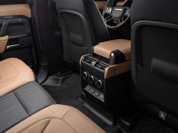 Новый Land Rover Defender II 2026 года, цена 16 890 000 рублей, внедорожник, Автокод Объявления