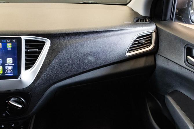 Hyundai Solaris II с пробегом 2017 года, цена 1 249 000 рублей, 137364 км, седан, Автокод Объявления