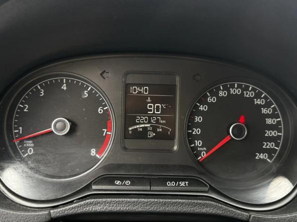 Volkswagen Polo V с пробегом 2015 года, цена 699 000 рублей, 220125 км, седан, Автокод Объявления