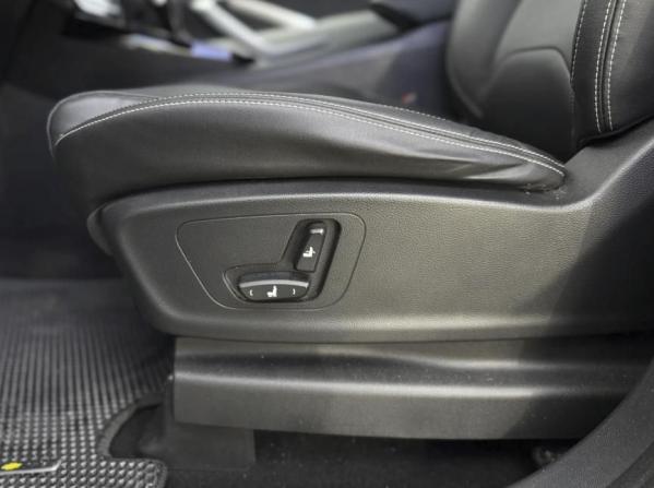 Chevrolet Captiva II с пробегом 2022 года, цена 1 869 000 рублей, 27400 км, внедорожник, Автокод Объявления