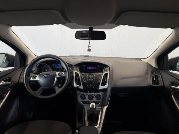 Ford Focus III с пробегом 2012 года, цена 830 000 рублей, 195120 км, универсал, Автокод Объявления