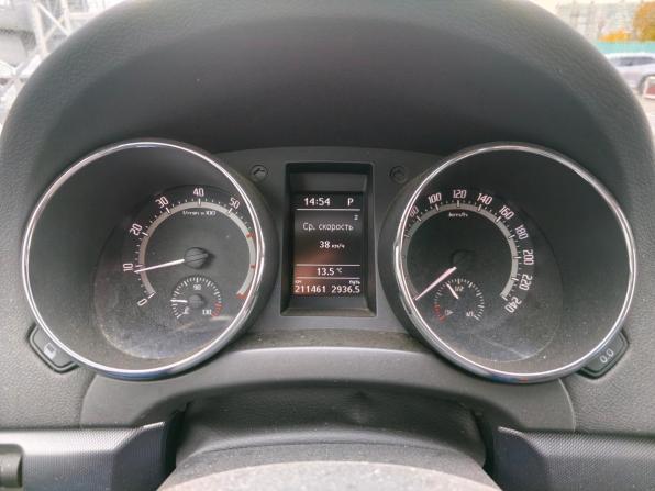 Skoda Yeti I Рестайлинг с пробегом 2017 года, цена 1 129 000 рублей, 210000 км, внедорожник, Автокод Объявления