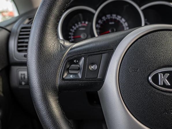 Kia Venga I с пробегом 2011 года, цена 910 000 рублей, 210288 км, компактвэн, Автокод Объявления