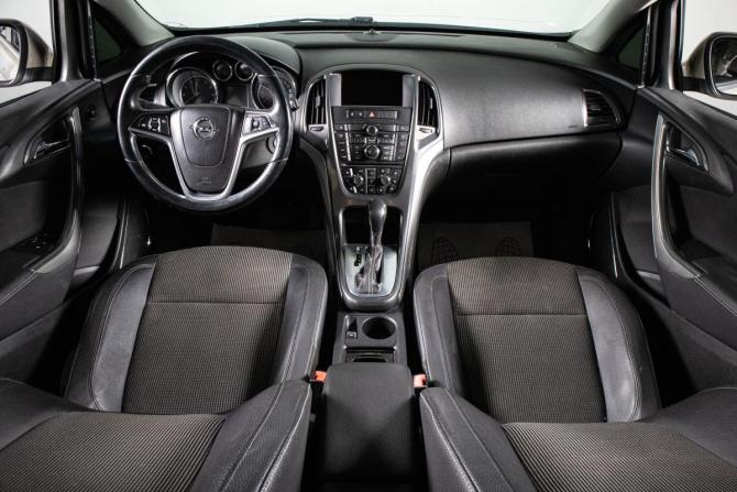 Opel Astra J Рестайлинг с пробегом 2012 года, цена 799 000 рублей, 157081 км, хэтчбек, Автокод Объявления