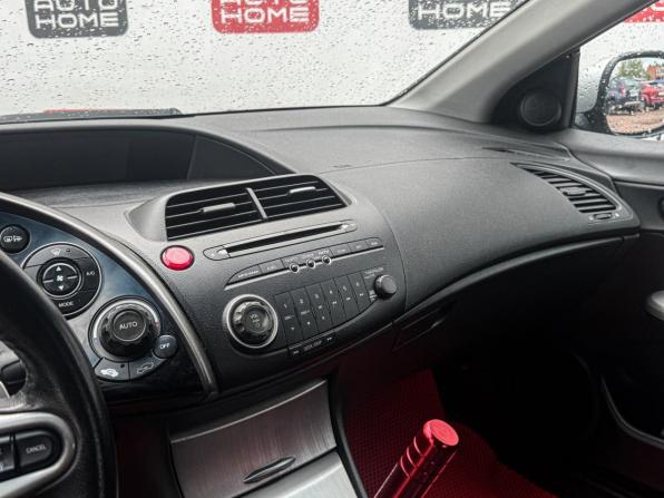 Honda Civic VIII Рестайлинг с пробегом 2008 года, цена 400 000 рублей, 303128 км, хэтчбек, Автокод Объявления