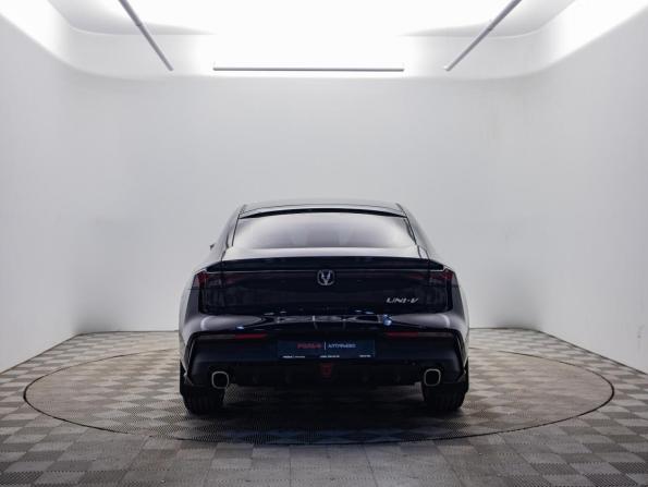 Changan UNI-V I с пробегом 2023 года, цена 2 425 000 рублей, 10761 км, лифтбек, Автокод Объявления