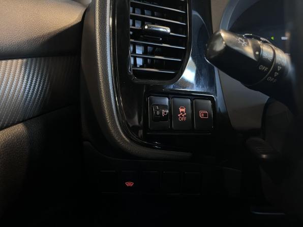 Mitsubishi Outlander III Рестайлинг 2 с пробегом 2016 года, цена 1 855 000 рублей, 117740 км, внедорожник, Автокод Объявления