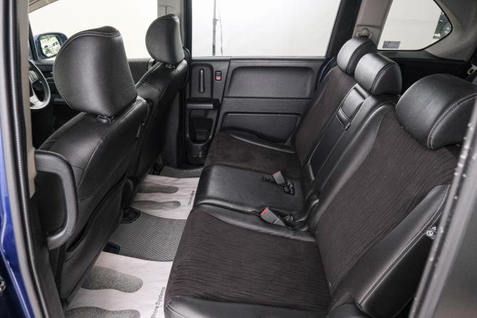 Honda Freed I Рестайлинг 2 с пробегом 2015 года, цена 1 299 000 рублей, 100400 км, компактвэн, Автокод Объявления