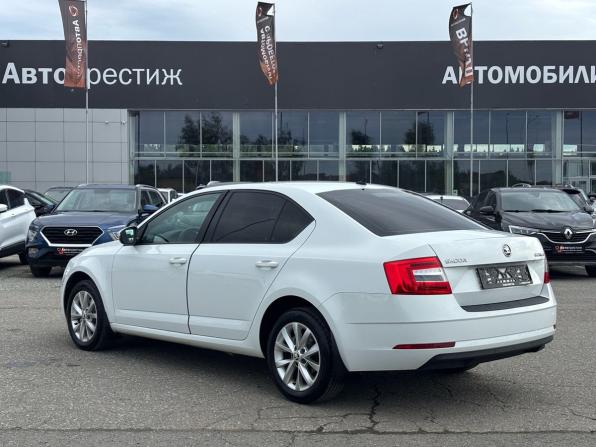 Skoda Octavia III (A7) Рестайлинг с пробегом 2018 года, цена 1 555 000 рублей, 98000 км, лифтбек, Автокод Объявления