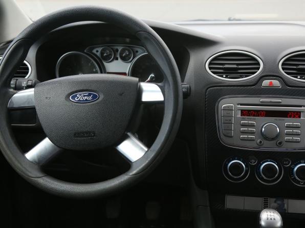 Ford Focus II Рестайлинг с пробегом 2008 года, цена 392 000 рублей, 195000 км, седан, Автокод Объявления