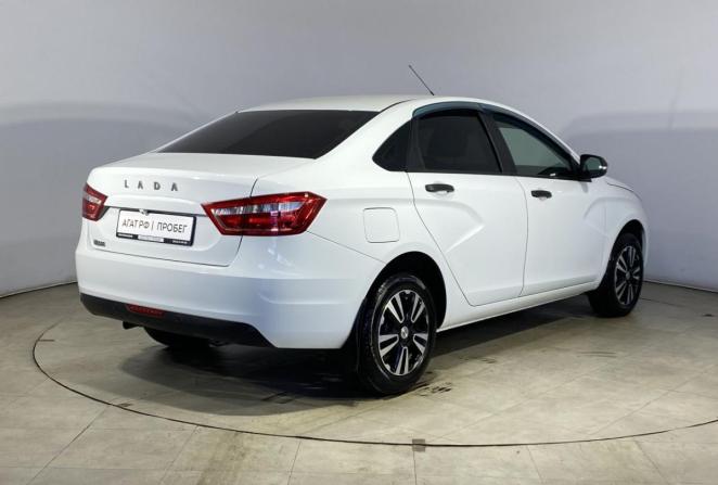 Lada (ВАЗ) Vesta I с пробегом 2018 года, цена 880 000 рублей, 100576 км, седан, Автокод Объявления