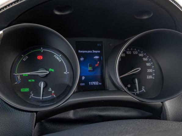 Toyota C-HR I с пробегом 2019 года, цена 2 400 000 рублей, 117932 км, внедорожник, Автокод Объявления