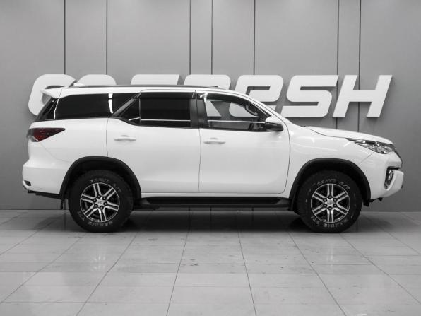 Toyota Fortuner II с пробегом 2018 года, цена 3 248 500 рублей, 139989 км, внедорожник, Автокод Объявления