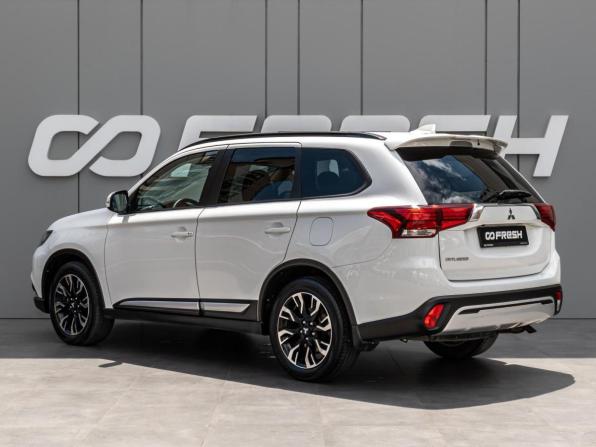 Mitsubishi Outlander III Рестайлинг 3 с пробегом 2021 года, цена 2 665 000 рублей, 60589 км, внедорожник, Автокод Объявления