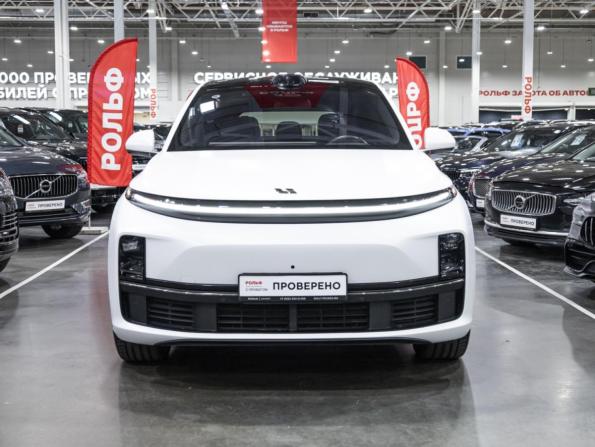 Li Auto (Lixiang) L7 I Рестайлинг с пробегом 2024 года, цена 6 047 980 рублей, 42983 км, внедорожник, Автокод Объявления