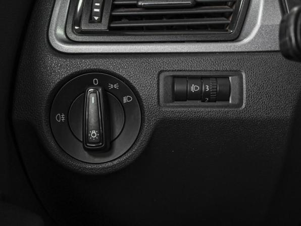 Skoda Rapid I Рестайлинг с пробегом 2017 года, цена 1 125 000 рублей, 93053 км, лифтбек, Автокод Объявления