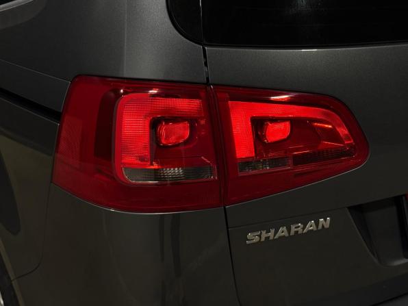 Volkswagen Sharan II с пробегом 2013 года, цена 1 495 000 рублей, 107751 км, минивэн, Автокод Объявления