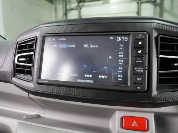 Daihatsu Mira e:S II с пробегом 2021 года, цена 999 000 рублей, 56653 км, хэтчбек, Автокод Объявления