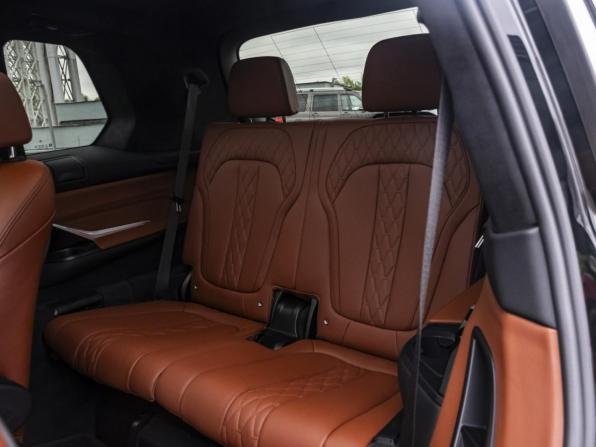 BMW X7 I (G07) Рестайлинг с пробегом 2022 года, цена 13 990 000 рублей, 21000 км, внедорожник, Автокод Объявления