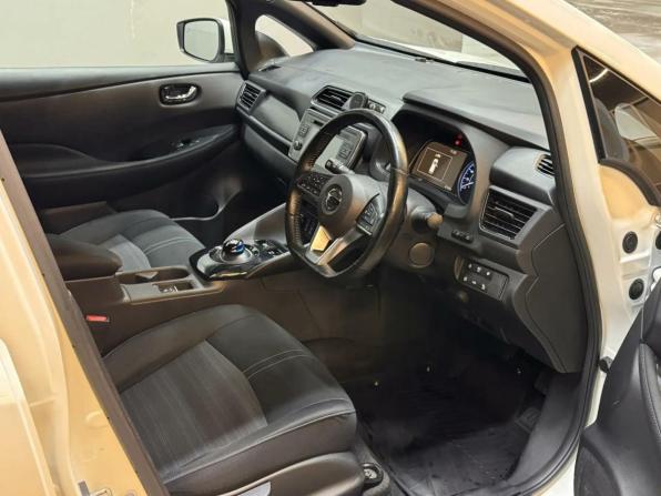 Nissan Leaf II (ZE1) с пробегом 2019 года, цена 1 947 000 рублей, 80000 км, хэтчбек, Автокод Объявления