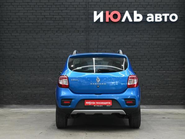 Renault Sandero II Рестайлинг с пробегом 2018 года, цена 920 000 рублей, 192530 км, хэтчбек, Автокод Объявления