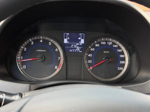 Hyundai Solaris I Рестайлинг с пробегом 2015 года, цена 850 000 рублей, 148000 км, седан, Автокод Объявления