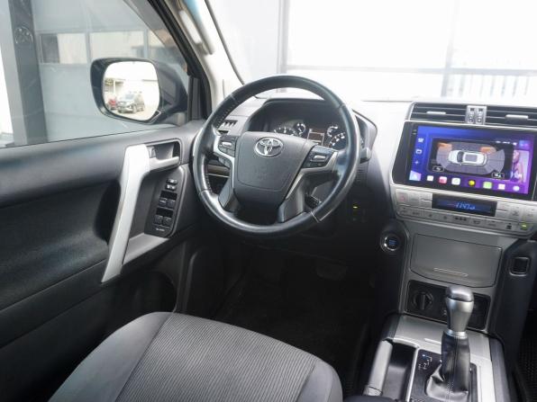 Toyota Land Cruiser Prado 150 Series Рестайлинг 2 с пробегом 2019 года, цена 4 425 000 рублей, 269398 км, внедорожник, Автокод Объявления
