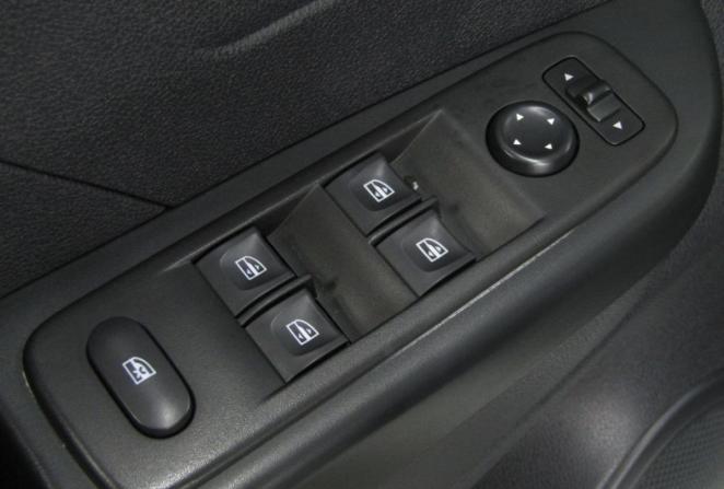 Renault Kaptur I Рестайлинг с пробегом 2021 года, цена 1 380 000 рублей, 103667 км, внедорожник, Автокод Объявления
