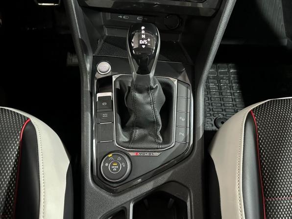Volkswagen Tiguan II Рестайлинг с пробегом 2021 года, цена 3 660 000 рублей, 22527 км, внедорожник, Автокод Объявления