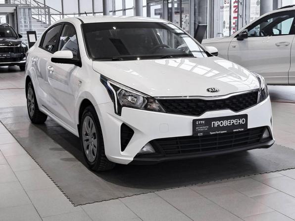 Kia Rio IV Рестайлинг с пробегом 2020 года, цена 1 561 000 рублей, 129389 км, седан, Автокод Объявления