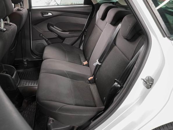 Ford Focus III Рестайлинг с пробегом 2015 года, цена 949 900 рублей, 156006 км, хэтчбек, Автокод Объявления