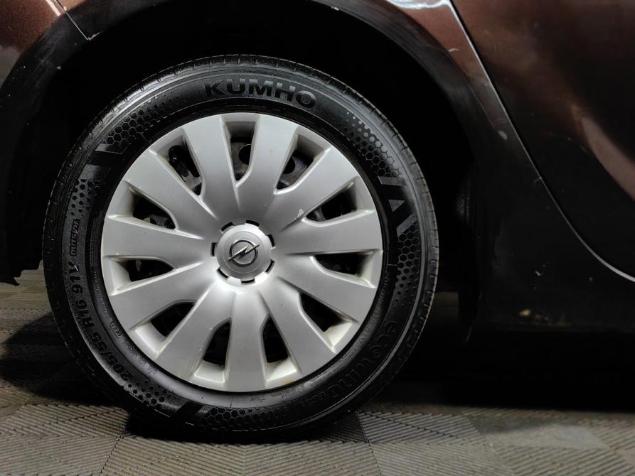 Opel Astra J Рестайлинг Москва  - изображение 9