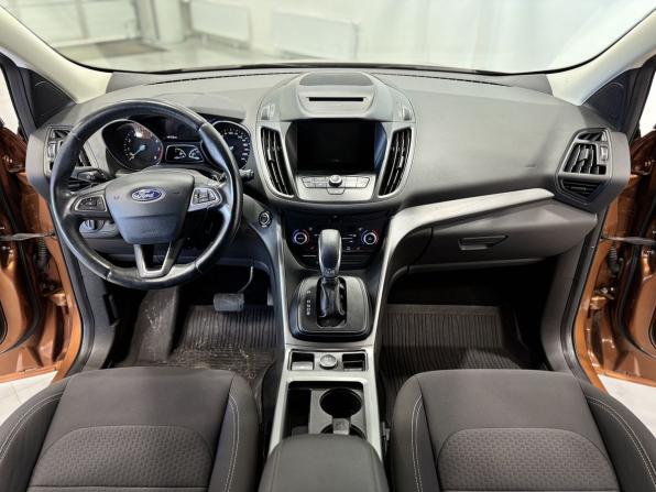 Ford Kuga II Рестайлинг с пробегом 2017 года, цена 1 845 000 рублей, 141130 км, внедорожник, Автокод Объявления