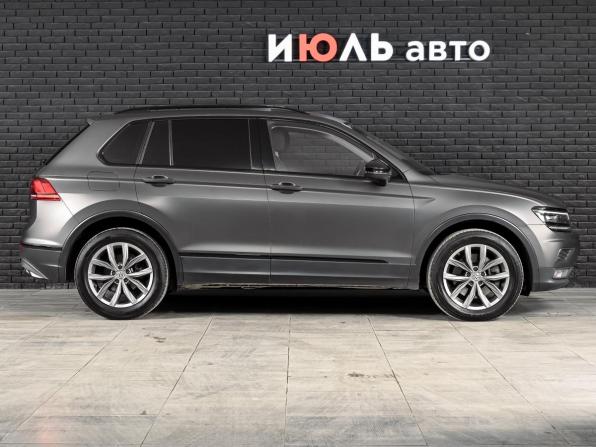 Volkswagen Tiguan II с пробегом 2017 года, цена 2 650 000 рублей, 210421 км, внедорожник, Автокод Объявления