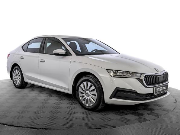 Skoda Octavia IV (A8) с пробегом 2021 года, цена 2 400 000 рублей, 69993 км, лифтбек, Автокод Объявления