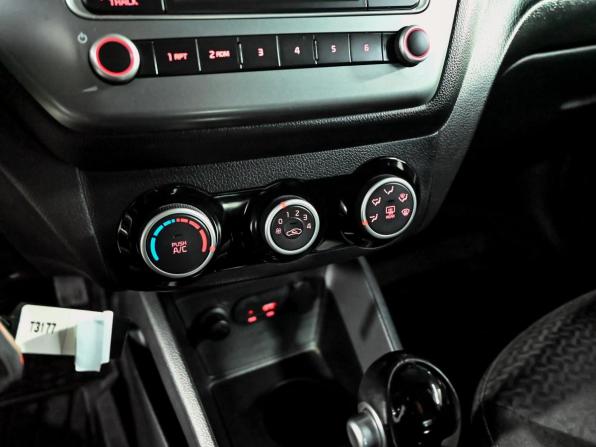 Kia Rio III Рестайлинг с пробегом 2015 года, цена 1 250 000 рублей, 99484 км, седан, Автокод Объявления