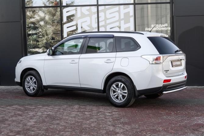 Mitsubishi Outlander III с пробегом 2014 года, цена 1 700 000 рублей, 72909 км, внедорожник, Автокод Объявления