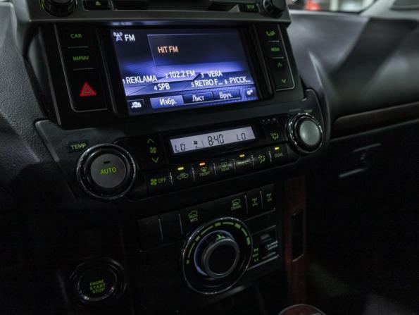 Toyota Land Cruiser Prado 150 Series Рестайлинг 1 с пробегом 2013 года, цена 2 999 000 рублей, 219150 км, внедорожник, Автокод Объявления