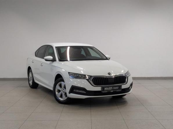 Skoda Octavia IV (A8) с пробегом 2021 года, цена 2 410 000 рублей, 39440 км, лифтбек, Автокод Объявления