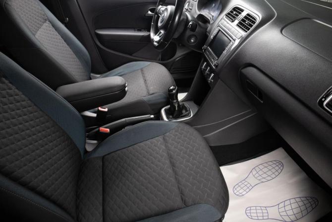 Volkswagen Polo V Рестайлинг с пробегом 2019 года, цена 1 199 000 рублей, 107292 км, седан, Автокод Объявления