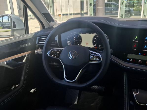 Volkswagen Touareg III Рестайлинг с пробегом 2024 года, цена 10 690 000 рублей, 13255 км, внедорожник, Автокод Объявления