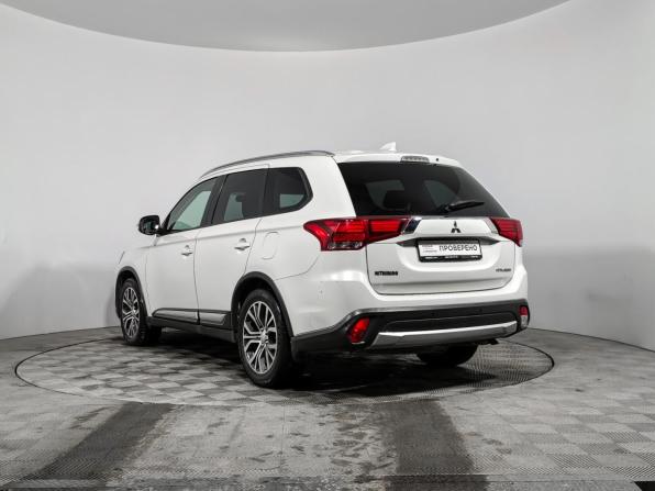 Mitsubishi Outlander III Рестайлинг 2 с пробегом 2017 года, цена 1 515 000 рублей, 237000 км, внедорожник, Автокод Объявления