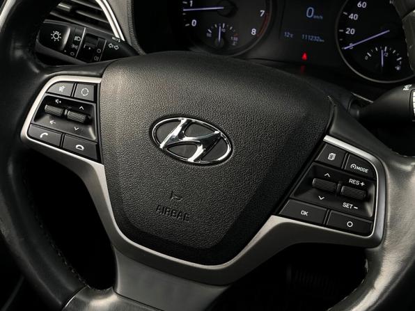 Hyundai Solaris II с пробегом 2019 года, цена 1 173 700 рублей, 111232 км, седан, Автокод Объявления