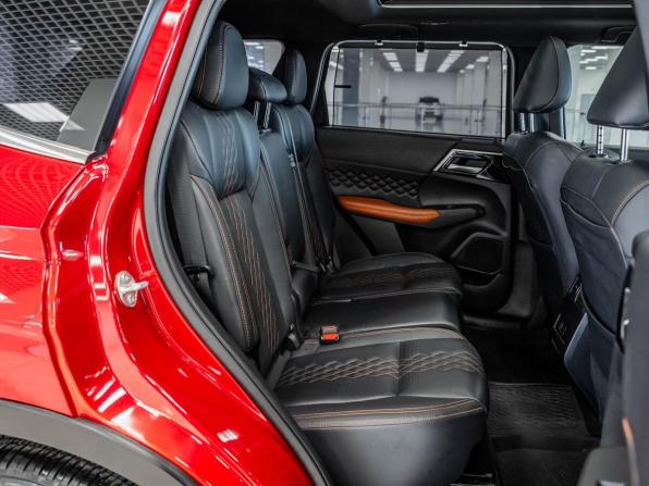 Mitsubishi Outlander IV с пробегом 2023 года, цена 3 946 000 рублей, 30556 км, внедорожник, Автокод Объявления