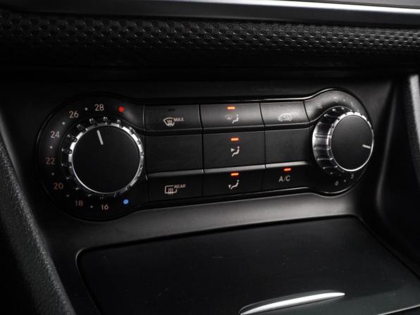Mercedes-Benz A-Класс III (W176) с пробегом 2015 года, цена 1 399 000 рублей, 141581 км, хэтчбек, Автокод Объявления