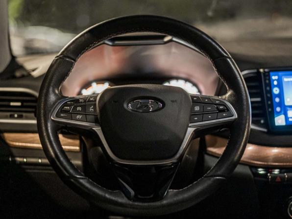 Lada (ВАЗ) Vesta I Рестайлинг (NG) с пробегом 2023 года, цена 1 220 000 рублей, 42228 км, универсал, Автокод Объявления