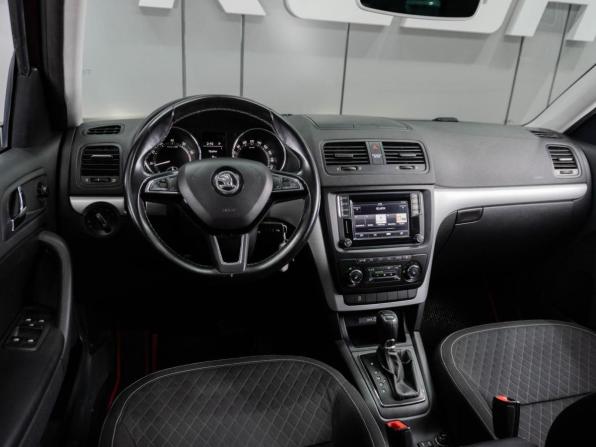 Skoda Yeti I Рестайлинг с пробегом 2016 года, цена 1 399 000 рублей, 263342 км, внедорожник, Автокод Объявления