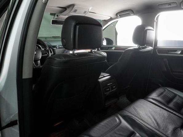 Volkswagen Touareg II с пробегом 2014 года, цена 2 399 000 рублей, 298518 км, внедорожник, Автокод Объявления