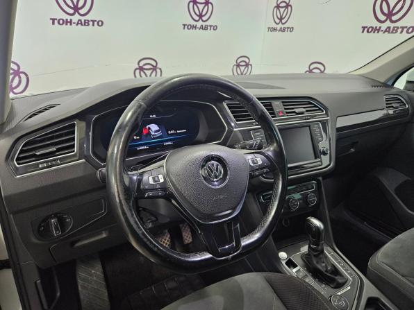 Volkswagen Tiguan II с пробегом 2017 года, цена 2 070 000 рублей, 217595 км, внедорожник, Автокод Объявления